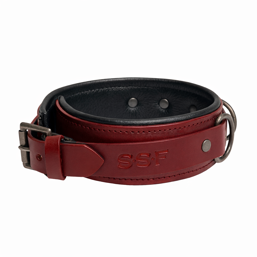 Custom Signature Collar