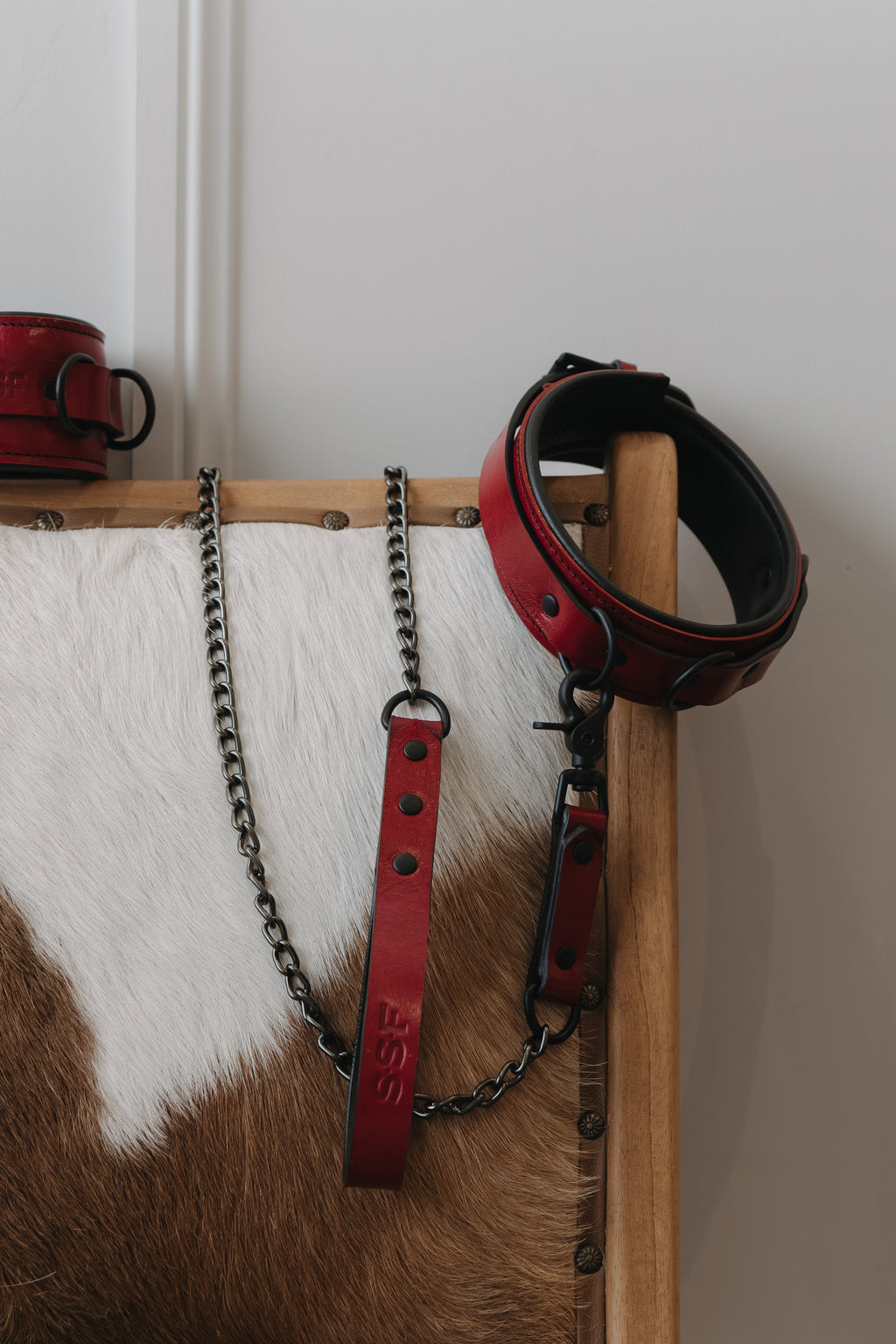 Custom Signature Leash